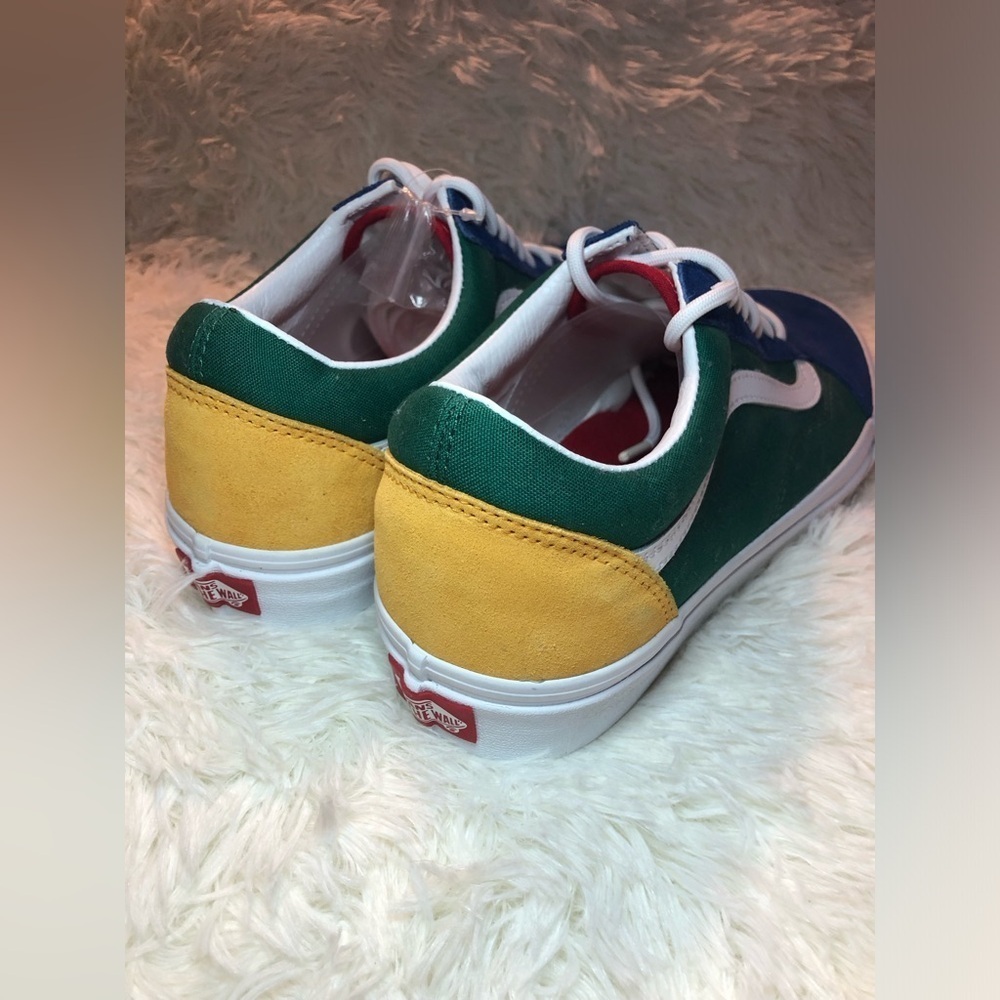 Vans Men's Blue Green Yellow and Red Sneakers Men’s size 10.5 NWOT - Picture 12 of 16